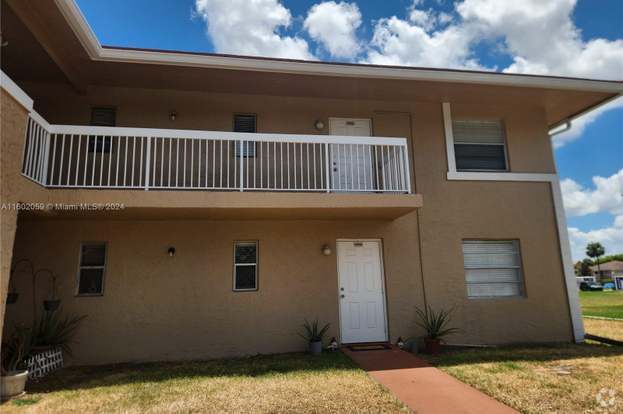 Building Photo - 9962 Twin Lakes Dr Rental