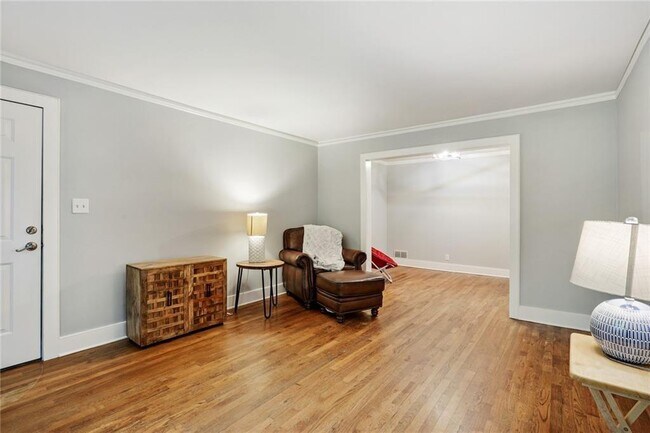 Photo - 1466 E Rock Springs Rd NE