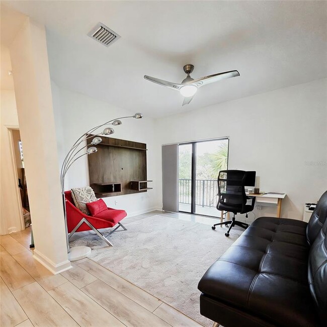 Photo - 4610 Shire Ln