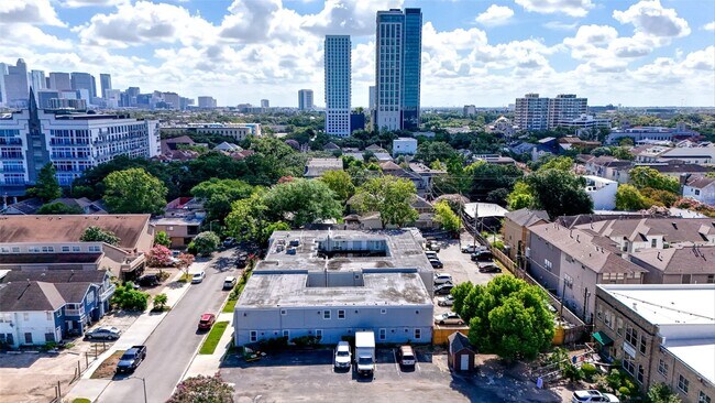 Photo - 1423 Hawthorne St