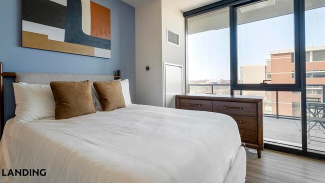 Photo - 513 S Damen Ave Unidad 401