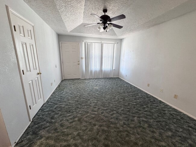 Photo - 420 E 9th St Unidad 2 (1169)