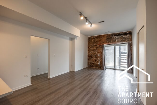 Photo - 2022 S Throop St Unit 2W