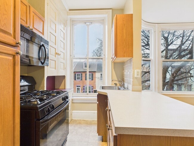 Photo - 1017 Green St Unit 2F