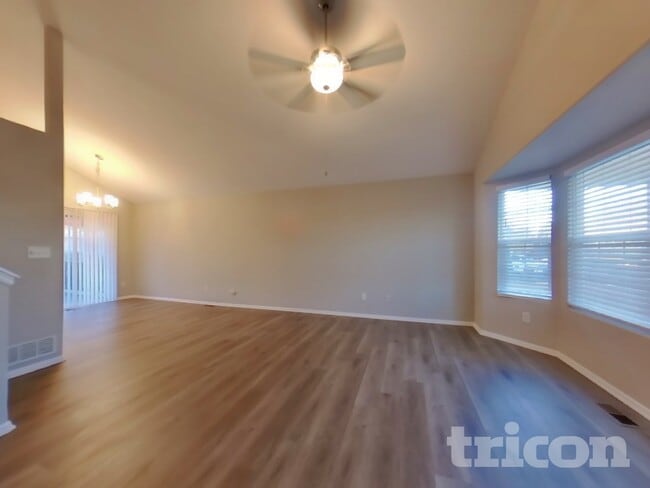Photo - 4407 W 30th Street Rd