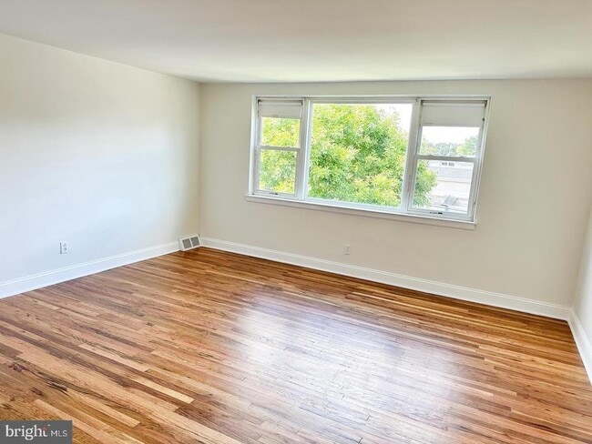 Photo - 104 Clement Rd