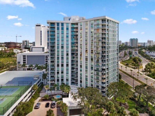 Building Photo - 1111 N Gulfstream Ave Unit 5B