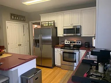 Photo - 201 Hyacinth St