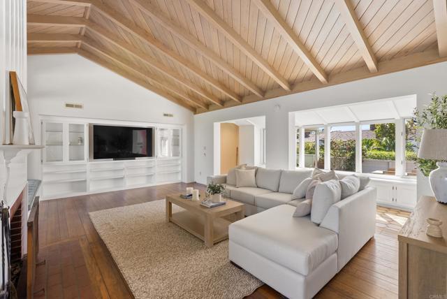 Photo - 1449 Crest Rd