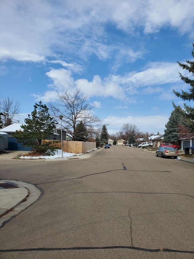 2836 Troxell Ave
