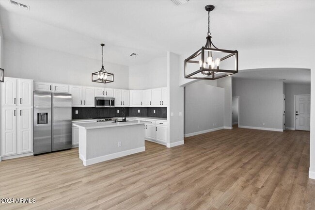 Photo - 13845 W Keim Dr