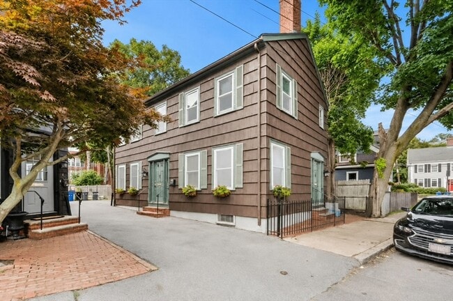 Photo - 6 Blaney St Unit 2