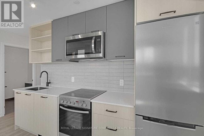 Photo - 2300 St Clair Ave W Unit 309