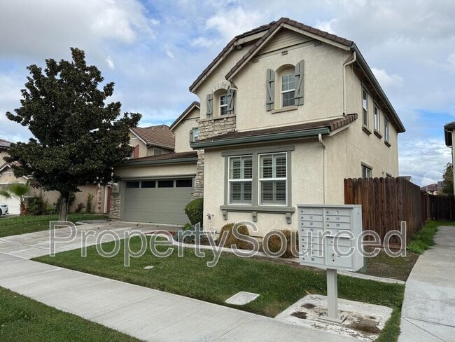 Photo - 17808 Daffodil Hill St