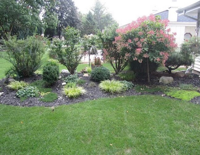 Photo - 2230 N Claremont Dr