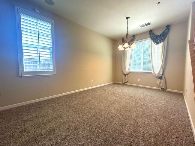 Photo - Brentwood Beauty 3 Bed 2.5 Bath