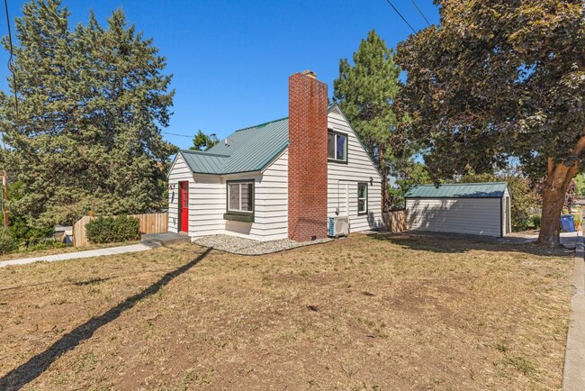 Photo - 1500 Siskiyou St