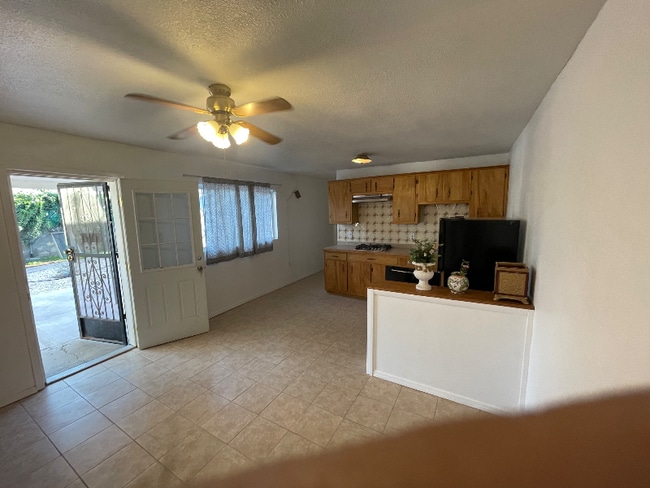 Building Photo - 608 Alicia Dr