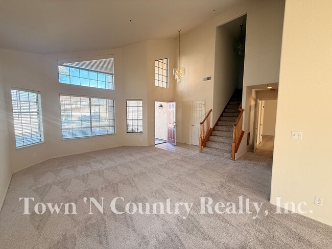 Photo - 139 Greenbriar Way