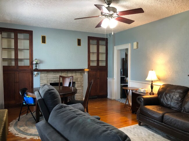 Photo - 1007 Spring St