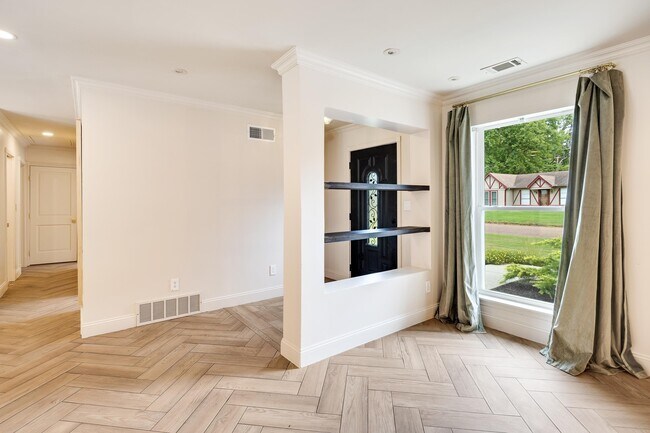 Photo - 1023 Greencliff Rd