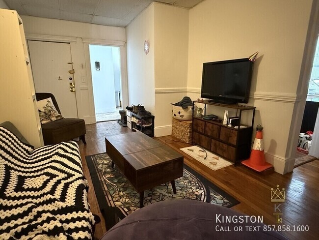 Building Photo - 238 Hemenway St Unit 7R