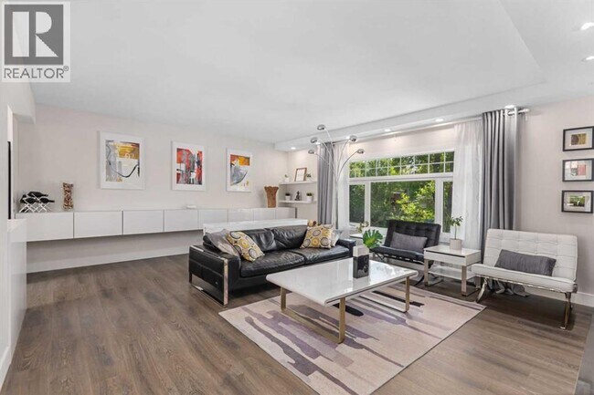 Photo - 3211 Kilkenny Rd SW