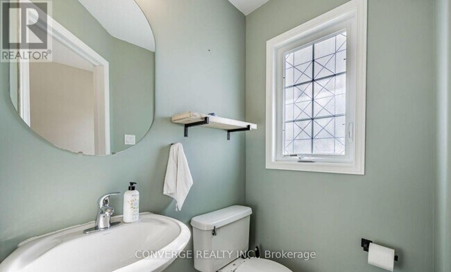 Photo - 60 Shephard Ave