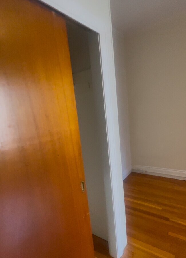 Photo - 2 Harvard Ave Unidad 6