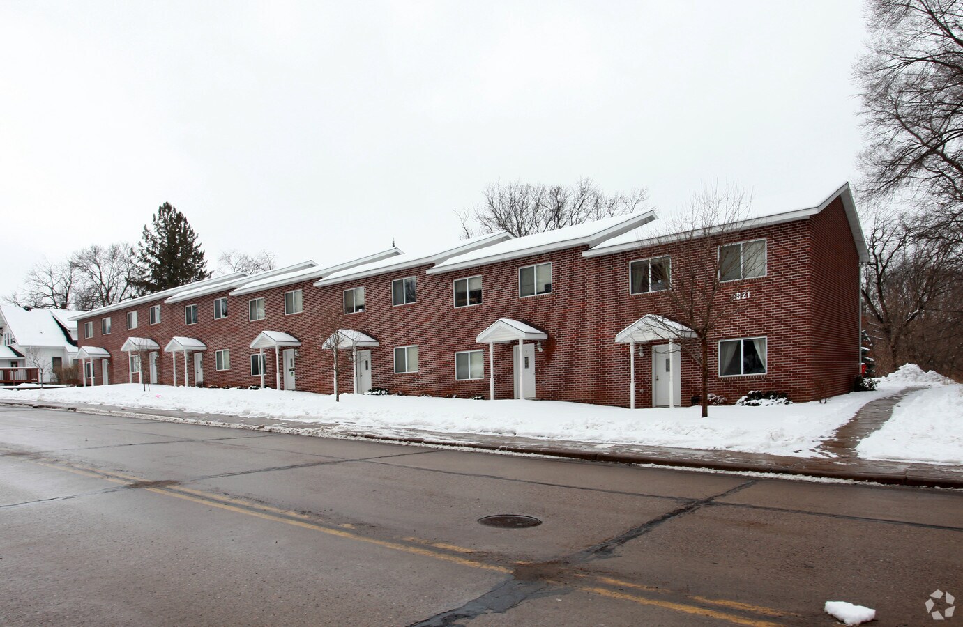 V.V.M. Investments, LLC - V.V.M. Investments, LLC Apartments Unit 9