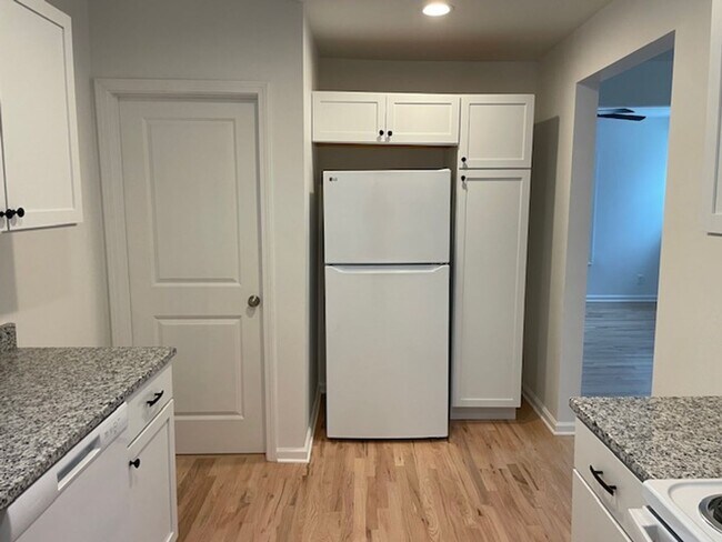 Photo - FULLY RENOVATED 3bd/1.5 bath HOME!!