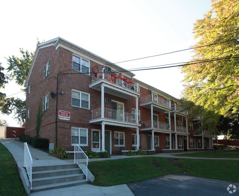 Wade Estates