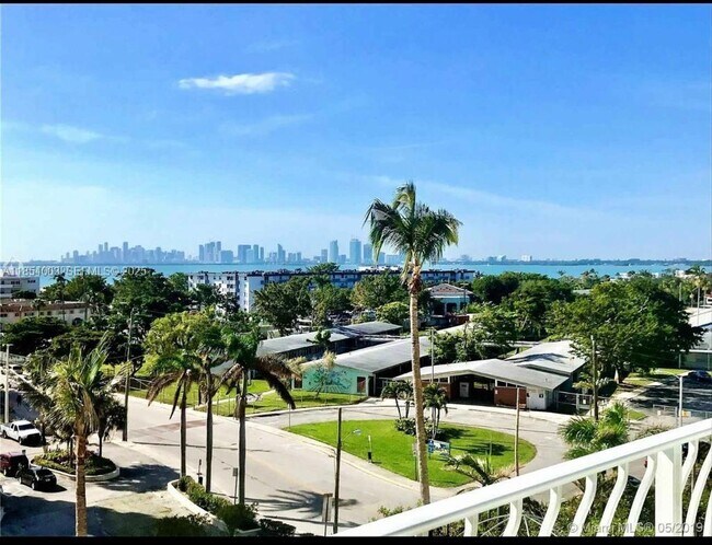 Photo - 7601 E Treasure Dr Unit 707