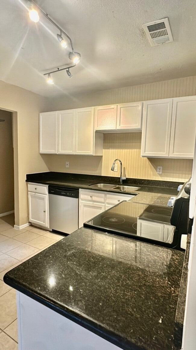 Photo - 21918 Pearl Lake Dr