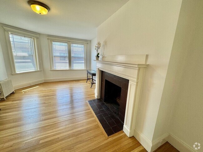 Building Photo - 6 Newport Rd Unit 8 Rental
