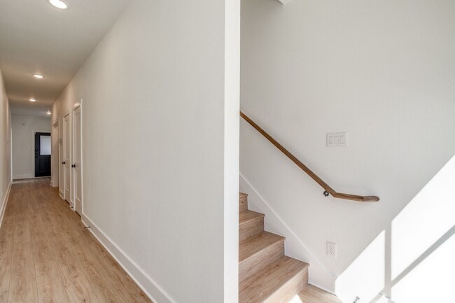 Photo - 2320 Benbrook Blvd Unit Full
