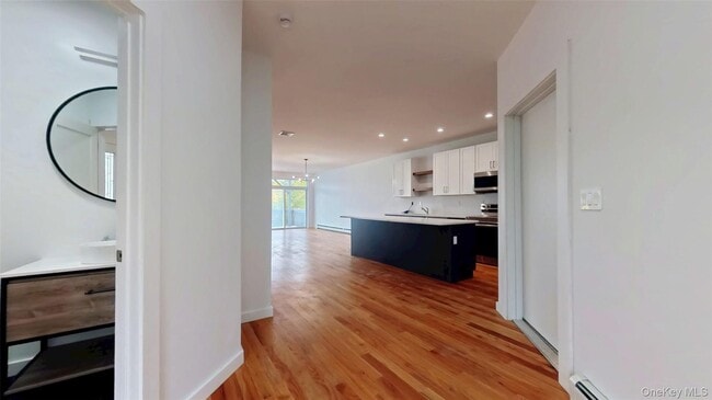 Photo - 262 Tamerisk Ln