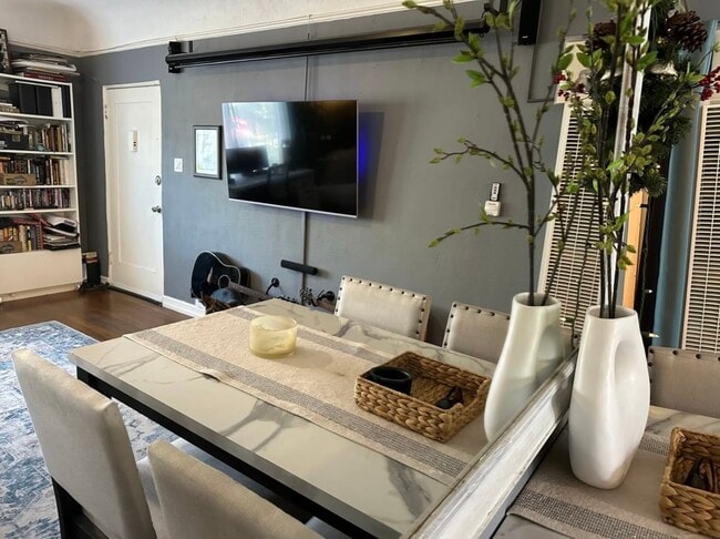 Photo - 409 N Curson Ave Unidad 409