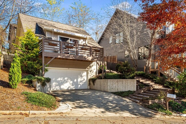 Photo - Cozy & Fully-Furnished West Asheville 2-Be...