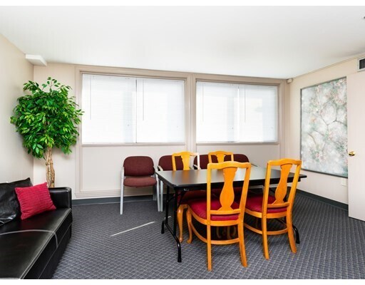 Photo - 1933 Commonwealth Ave Unit 409