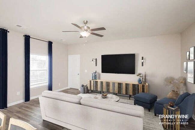 Photo - 538 Glenmanor Dr