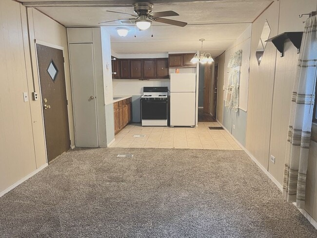 Photo - 1360 E Commercial St Unit 1360 E Commercial Trailer B