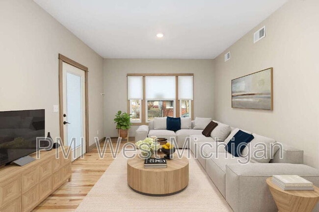 Photo - 802 Douglas St NW Unit A