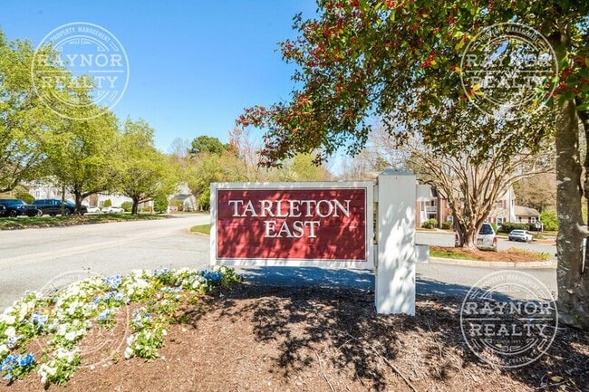 Photo - 3305 Tarleton E