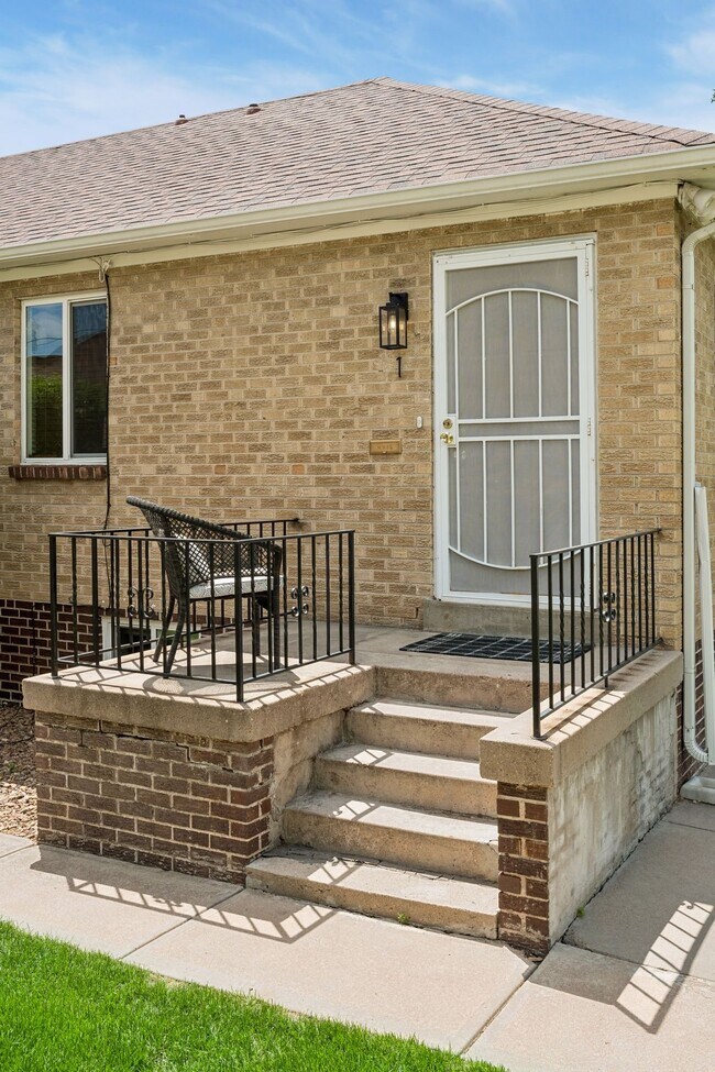 Photo - 1600 Winona Ct Unit 1