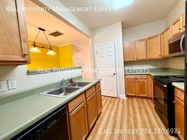 Photo - 2154 Sardony Ln
