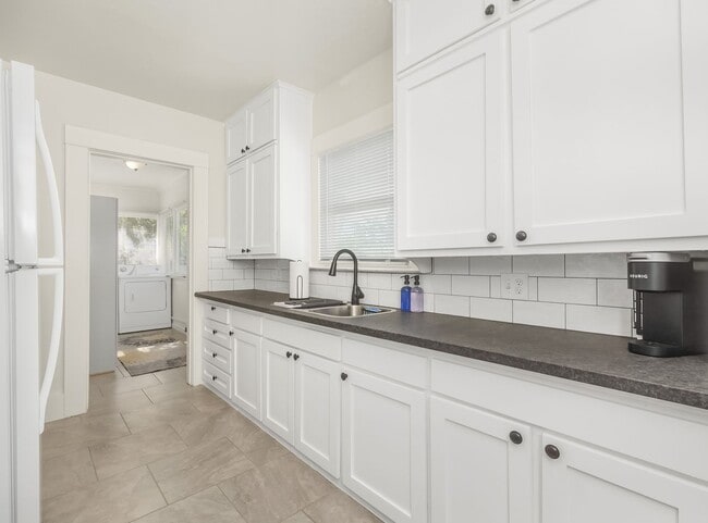 Photo - Cozy 2 bedroom cottage in Tower District