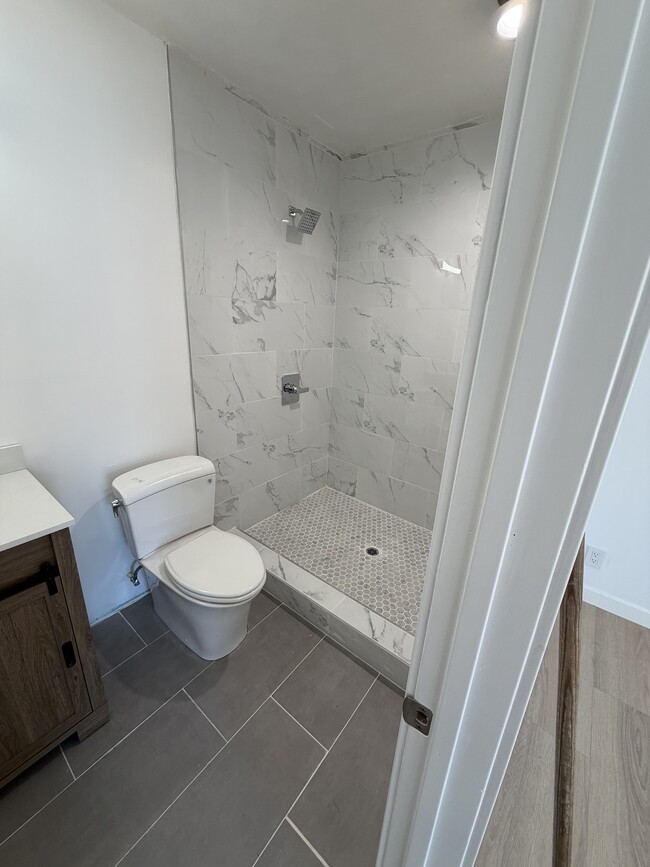 Photo - 9660 Vanalden Ave