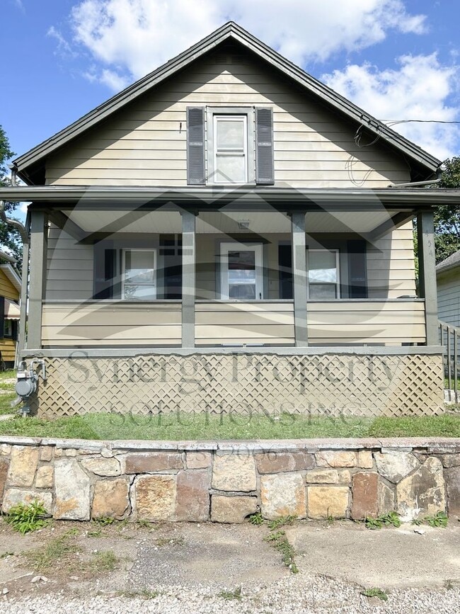 Building Photo - House for Rent