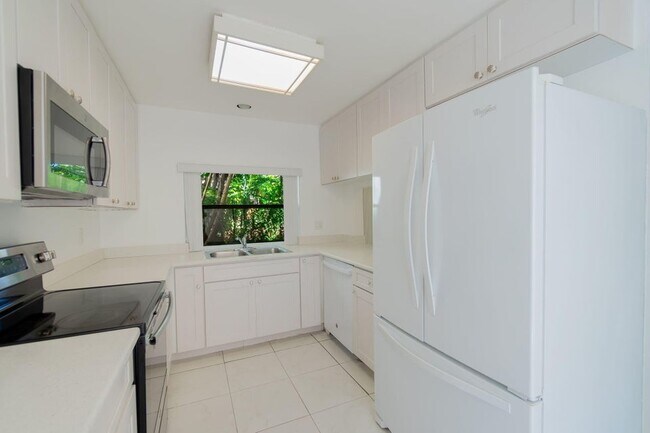 Photo - 6090 Aloma Ln